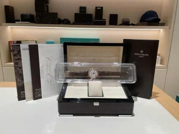 Patek Philippe 39mm Calatrava Rose Gold in box