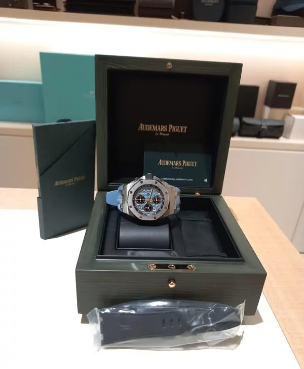 Audemars Piguet 42mm Royal Oak Offshore Chronograph Steel in box