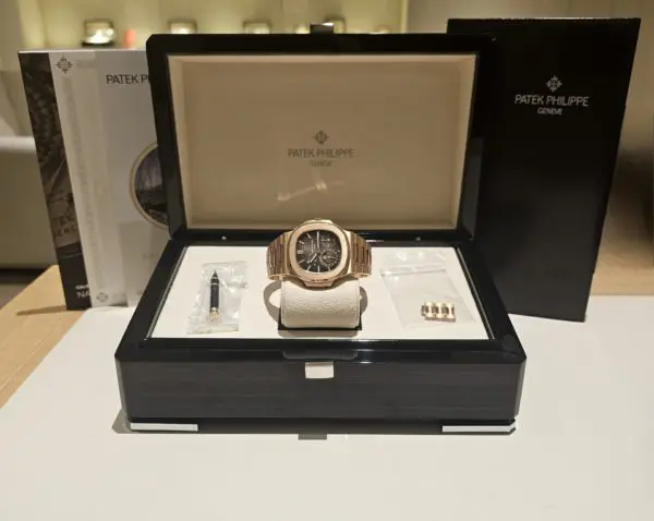 Patek Philippe 40mm Nautilus MoonPhase Full Rose Gold in box