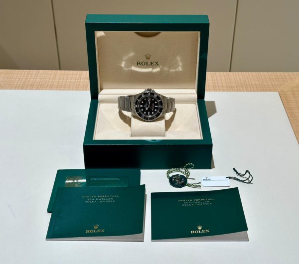 Rolex 43mm Oyster Perpetual Sea-Dweller Black Ceramic and Oystersteel in box
