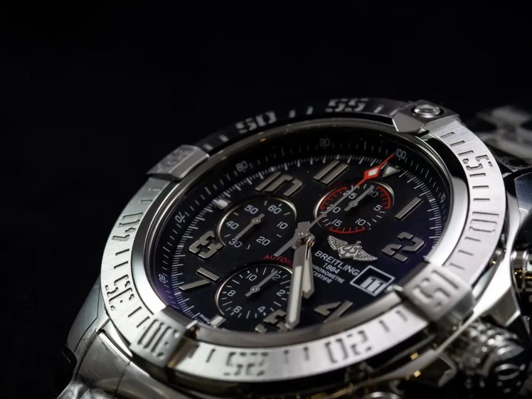 Breitling Chronometre close-up